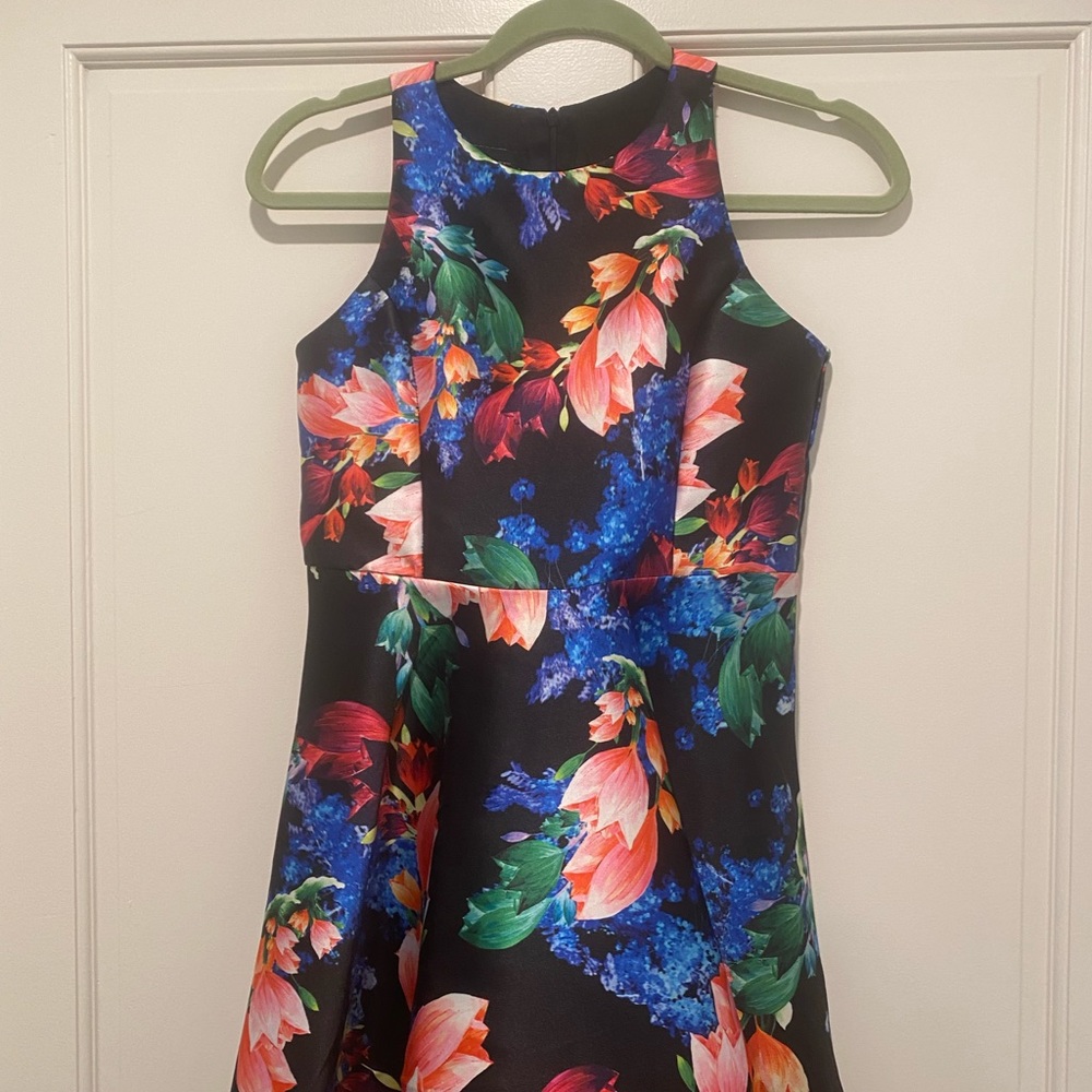 Un deux Trois party dress- floral with black background! Size 14
